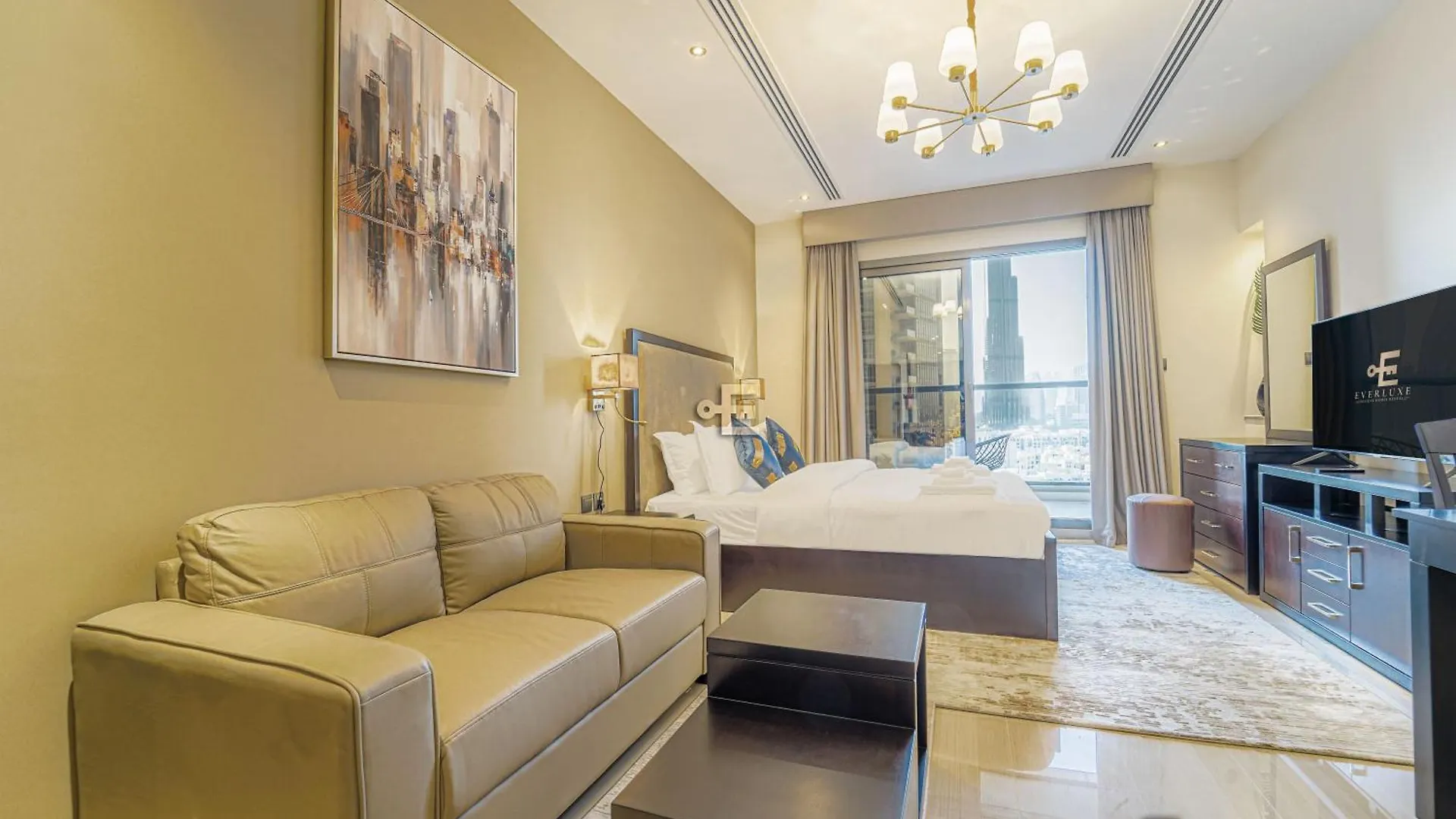 Everluxe Full Burj Khalifa View Studio Dubai
